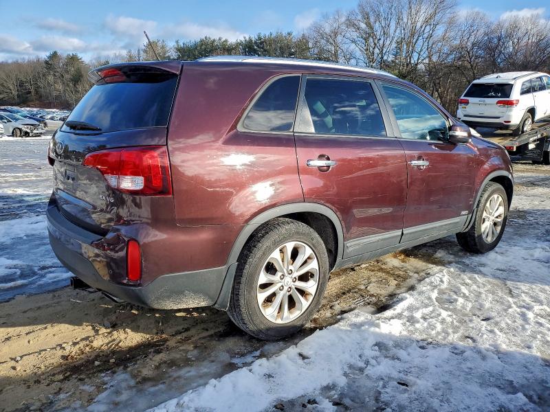 Фото 3 - KIA SORENTO