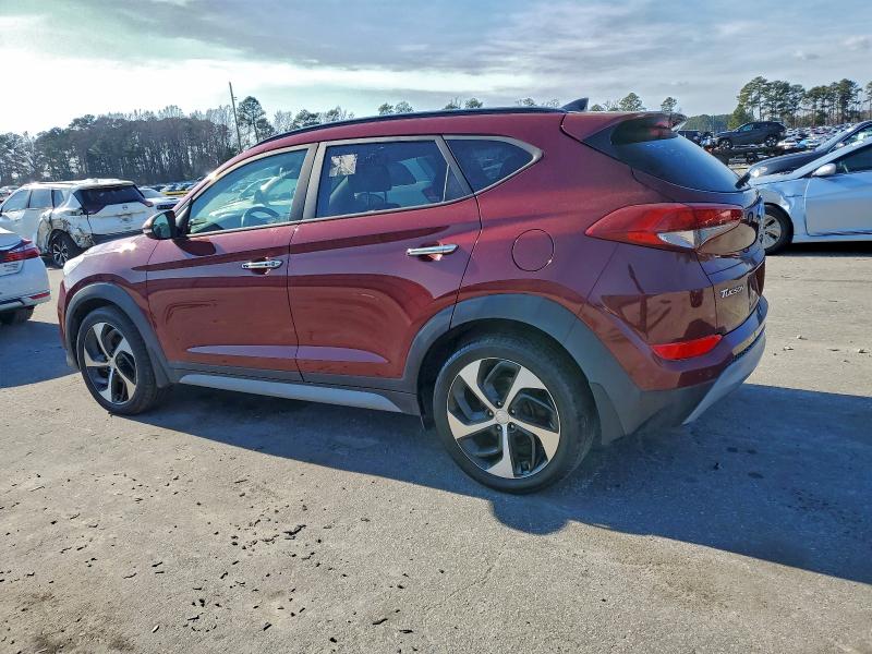 Фото 2 - HYUNDAI TUCSON