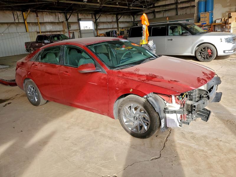 Фото 4 - HYUNDAI ELANTRA