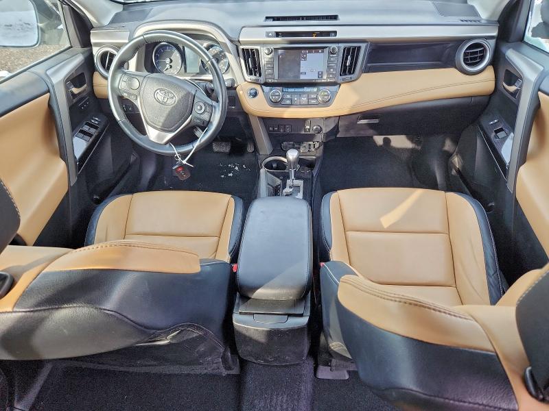 Фото 8 - TOYOTA RAV4