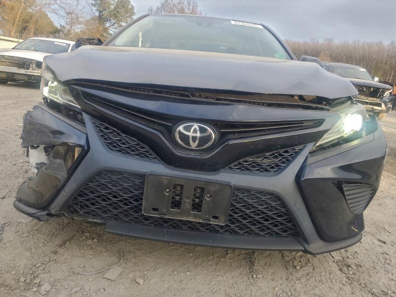 Фото 5 - TOYOTA CAMRY