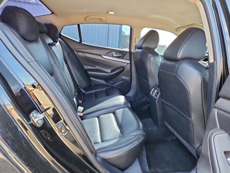 Фото 10 - NISSAN MAXIMA