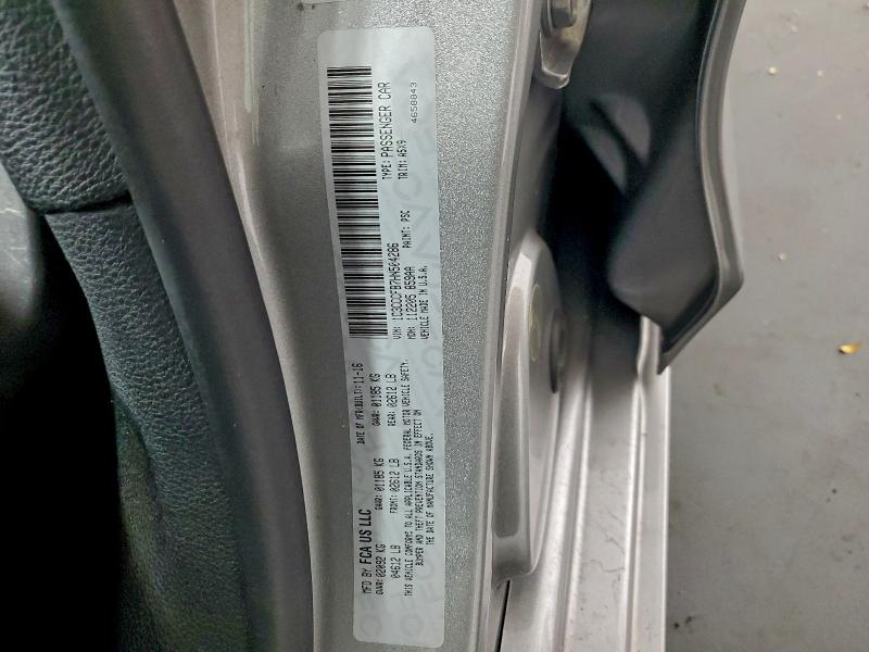 Фото 12 - CHRYSLER 200