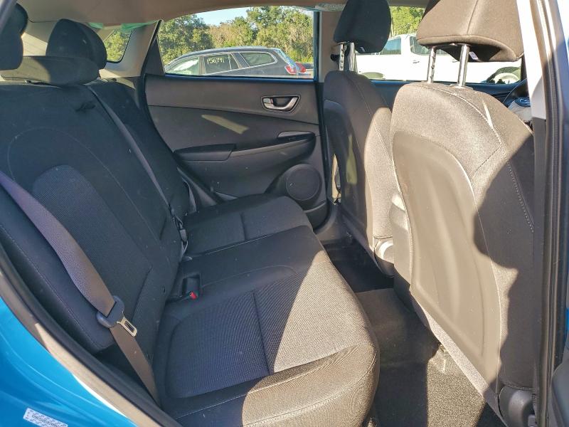 Фото 10 - HYUNDAI KONA