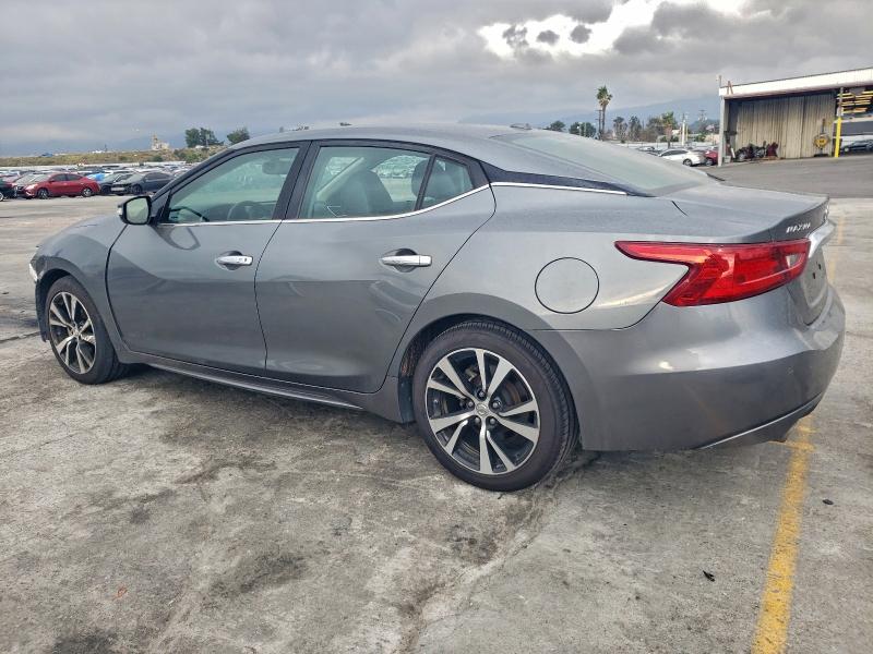 Фото 2 - NISSAN MAXIMA