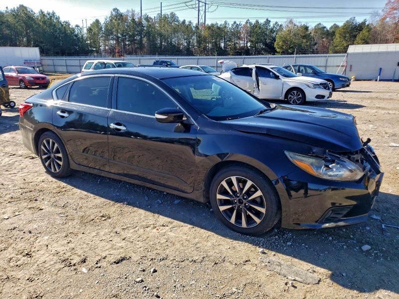 Фото 4 - NISSAN ALTIMA