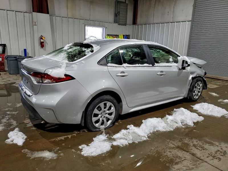 Фото 3 - TOYOTA COROLLA