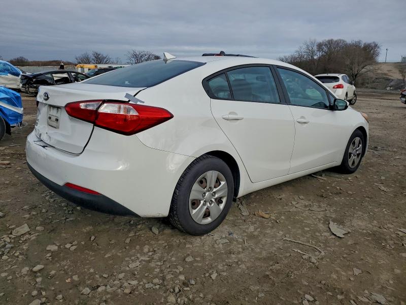 Фото 3 - KIA FORTE
