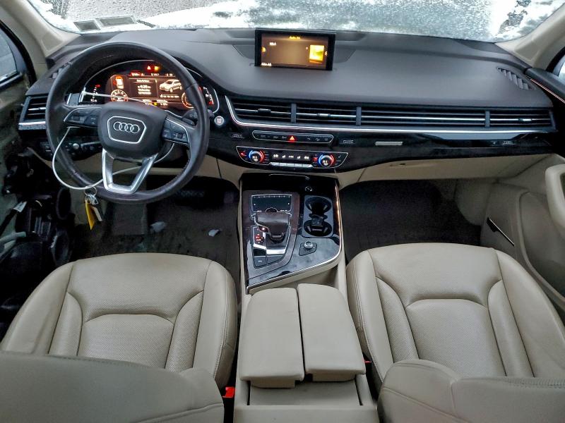 Фото 8 - AUDI Q7