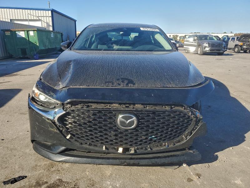 Фото 5 - MAZDA 3