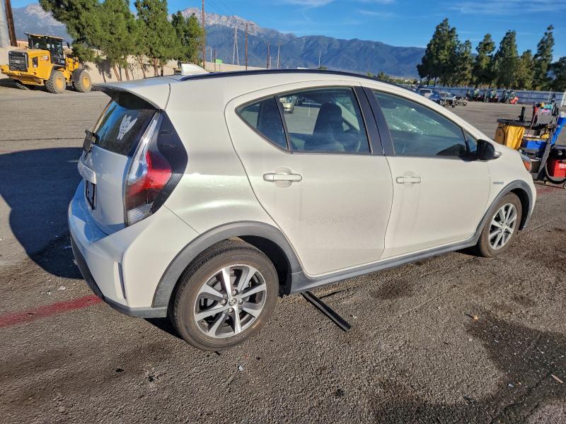 Фото 3 - TOYOTA PRIUS