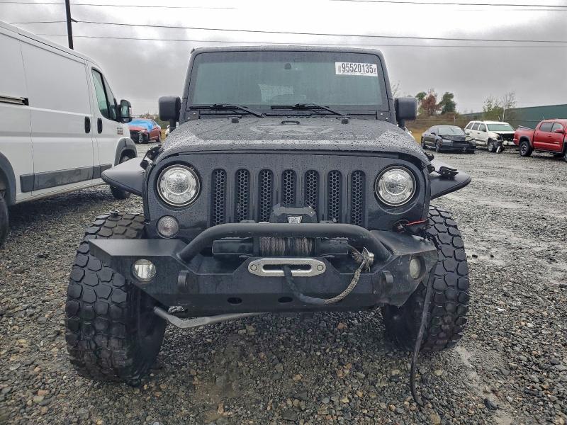 Фото 5 - JEEP WRANGLER