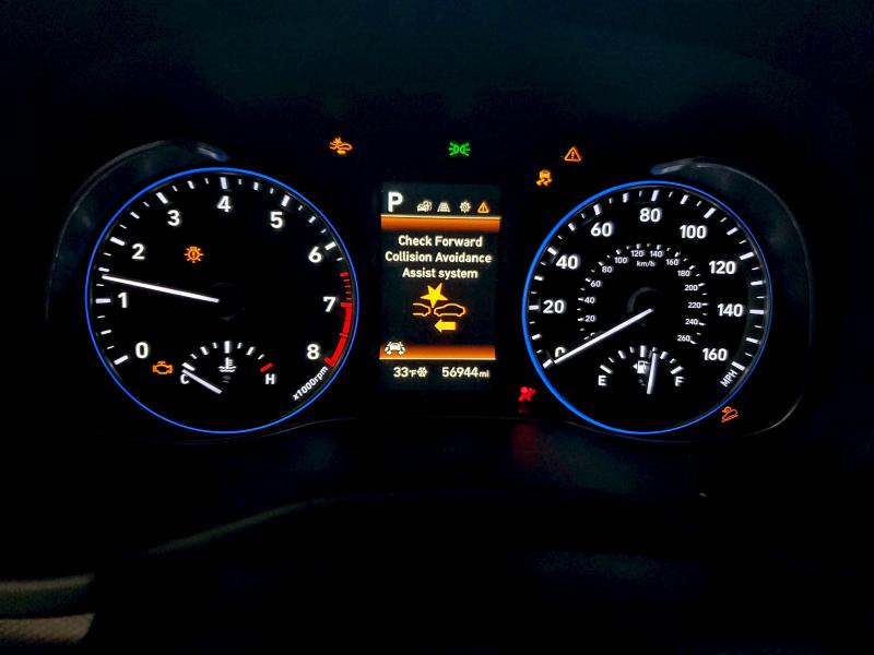 Фото 9 - HYUNDAI KONA