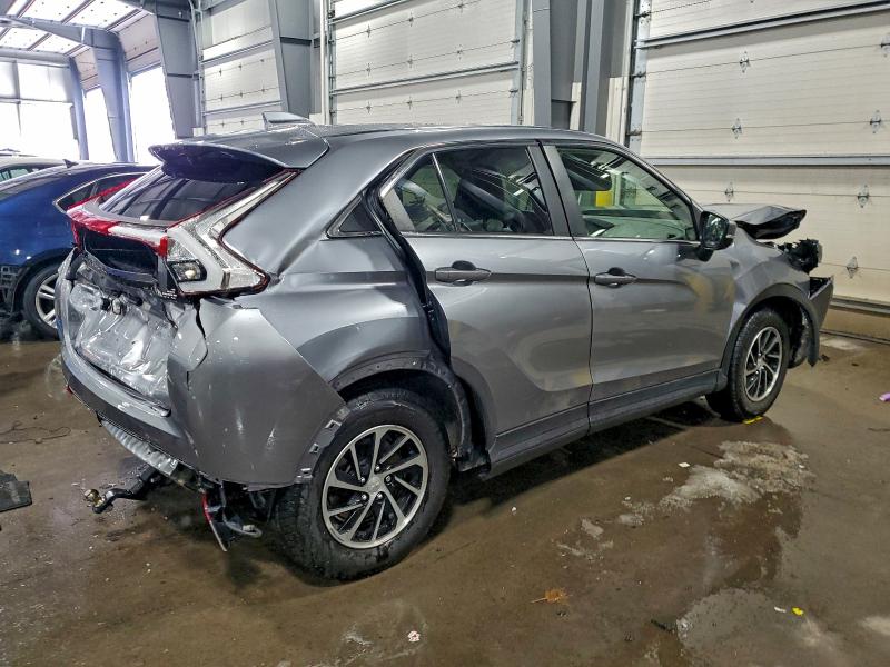 Фото 3 - MITSUBISHI ECLIPSE