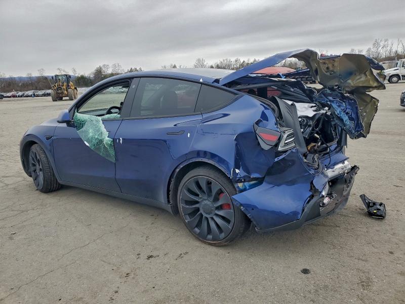 Фото 2 - TESLA MODEL Y