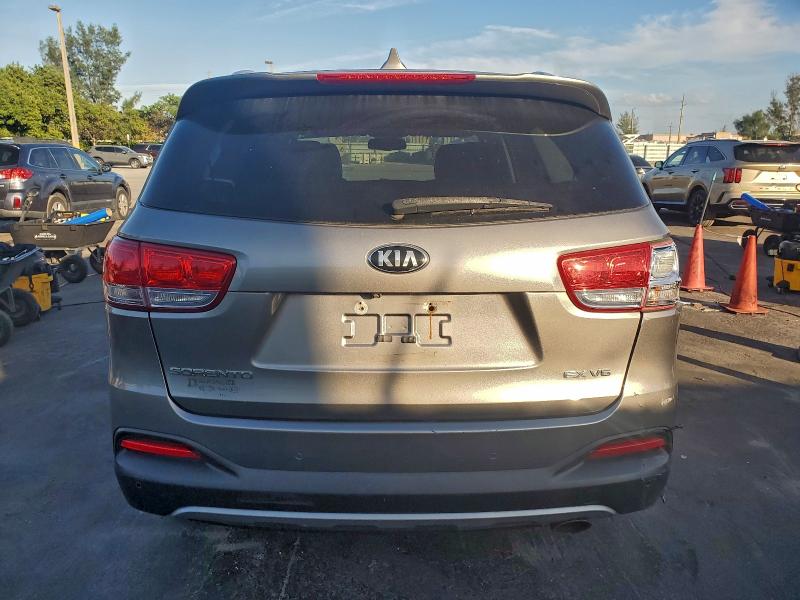 Фото 6 - KIA SORENTO