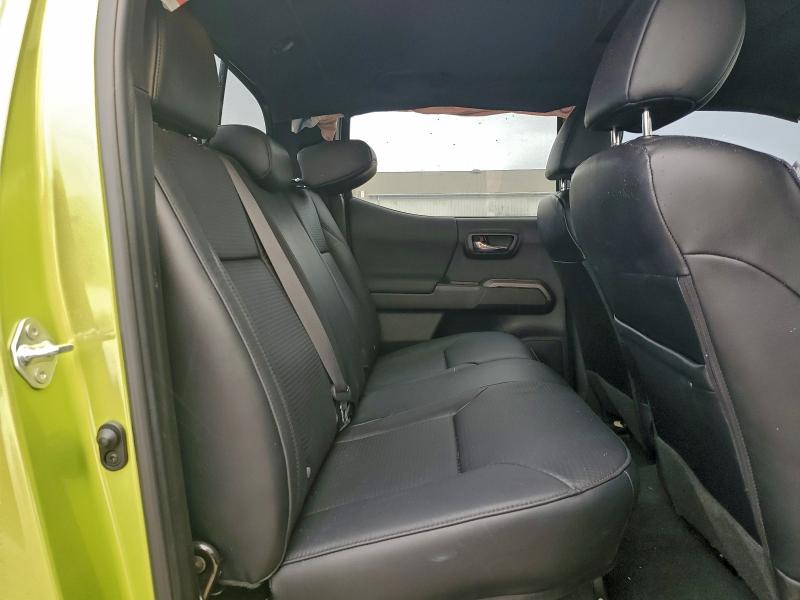 Фото 10 - TOYOTA TACOMA