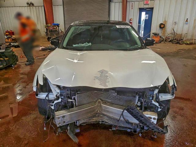 Фото 5 - NISSAN MAXIMA