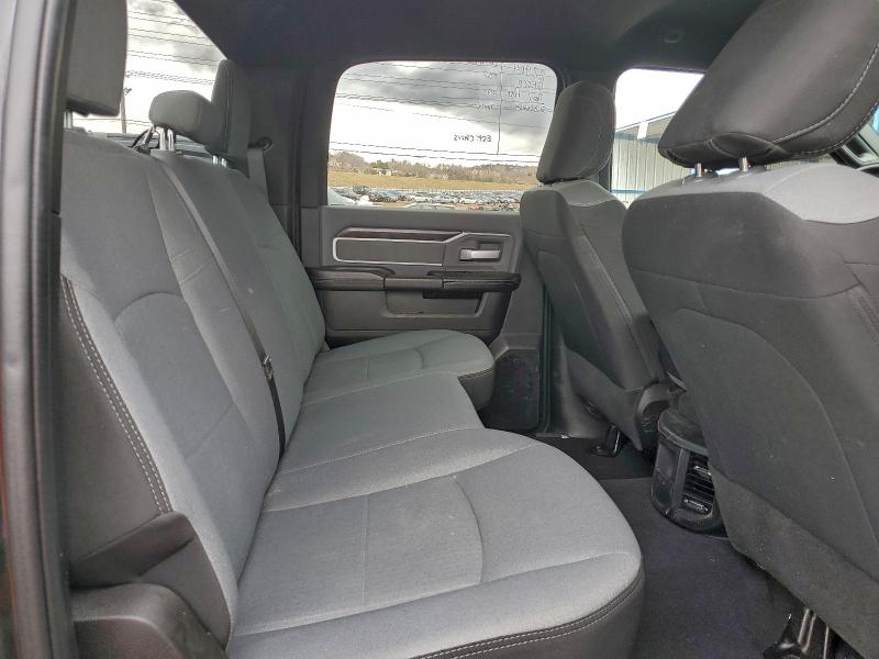 Фото 10 - RAM 2500