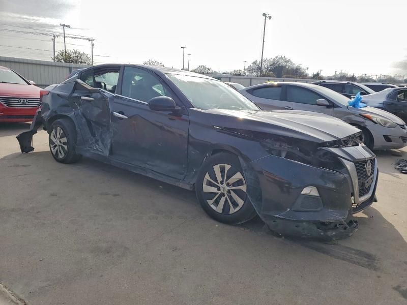 Фото 4 - NISSAN ALTIMA