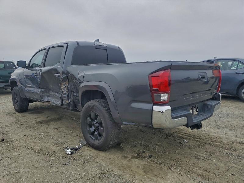 Фото 2 - TOYOTA TACOMA