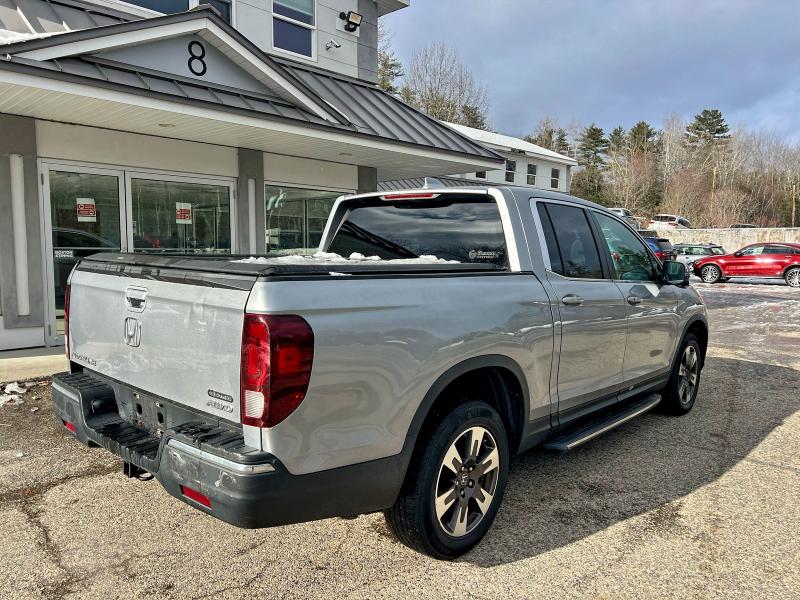 Фото 4 - HONDA RIDGELINE
