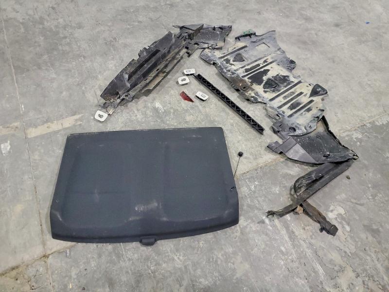 VOLVO XC40 CORE 2025 VIN YV4L12UJ5S2576650