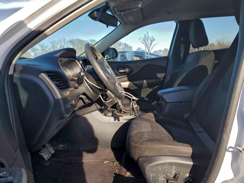 Фото 7 - JEEP GRAND CHER