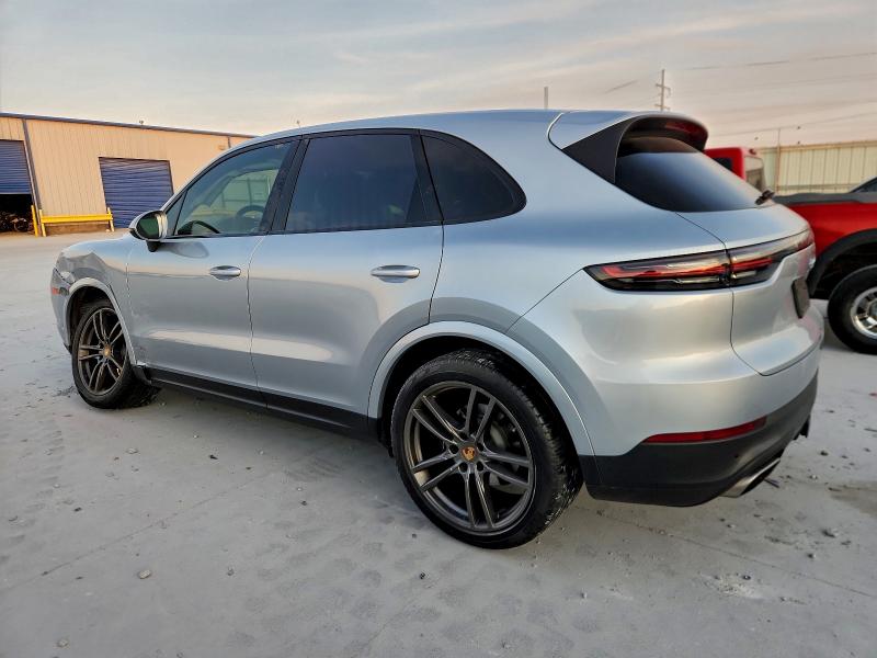 Фото 2 - PORSCHE CAYENNE