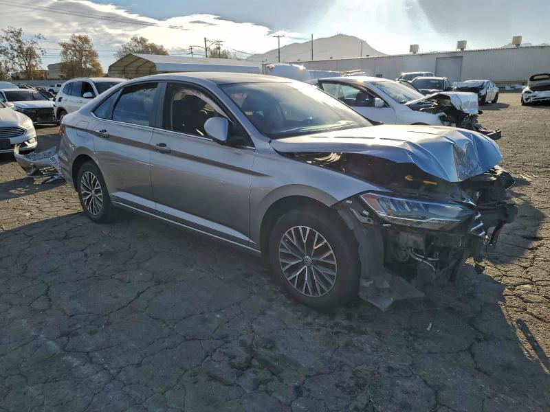 Фото 4 - VOLKSWAGEN JETTA