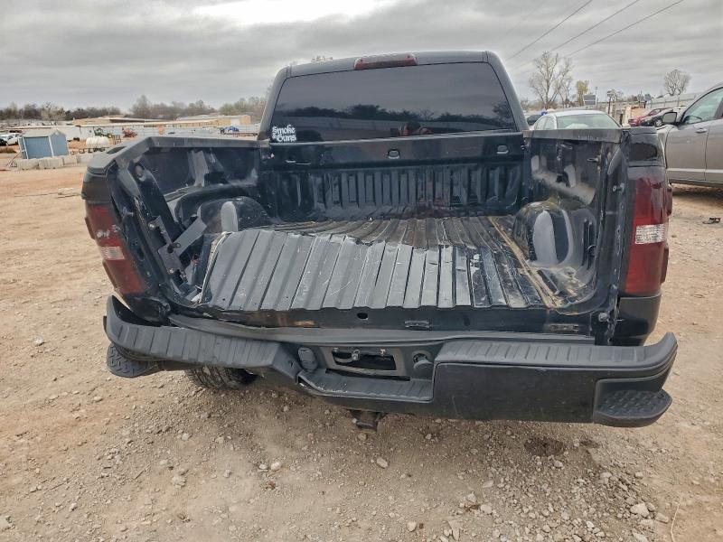 Фото 6 - GMC SIERRA