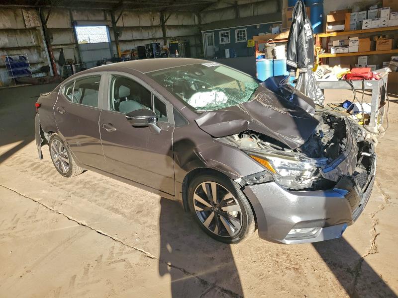 Фото 4 - NISSAN VERSA