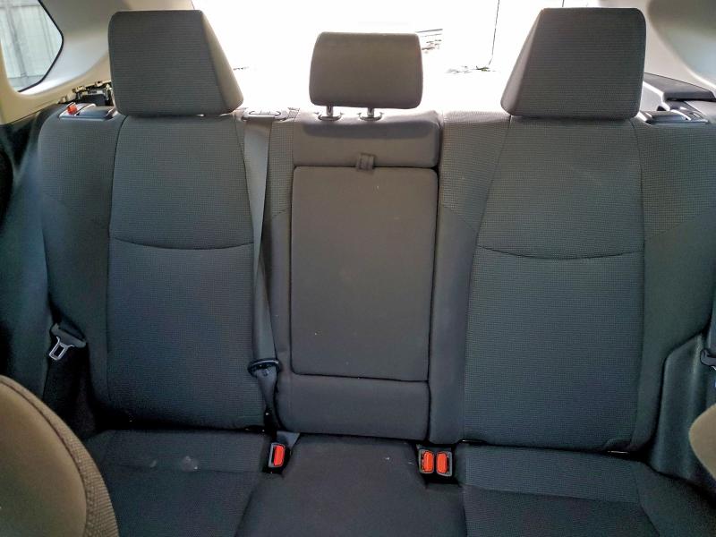 Фото 10 - TOYOTA RAV4