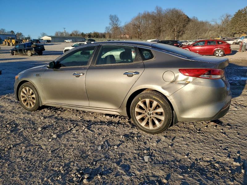 Фото 2 - KIA OPTIMA