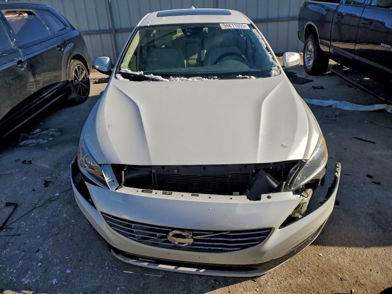 Фото 5 - VOLVO S60