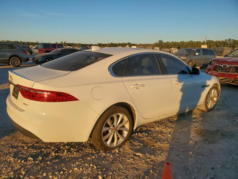 Фото 3 - JAGUAR XF