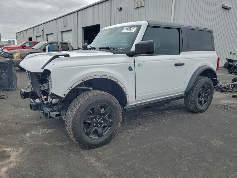 Фото 1 - FORD BRONCO