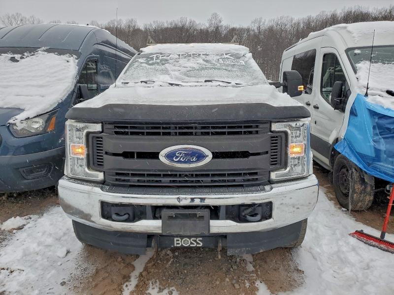 FORD F350 2018 VIN 1FD8W3F61JEB61231