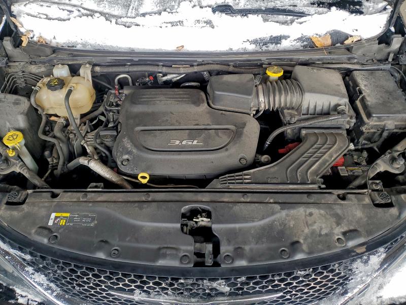 Фото 12 - CHRYSLER PACIFICA