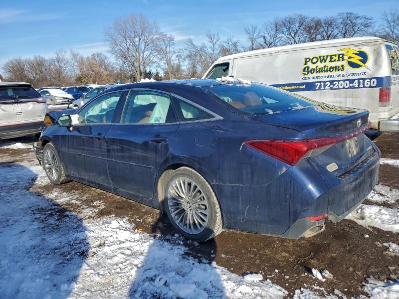 Фото 2 - TOYOTA AVALON