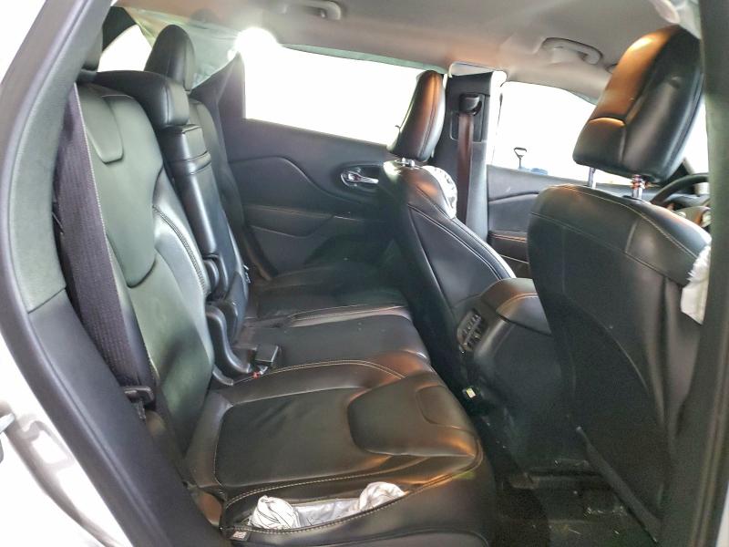 Фото 11 - JEEP GRAND CHER