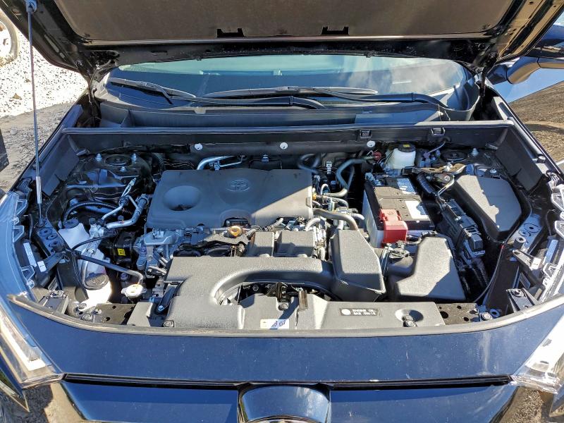 Фото 12 - TOYOTA RAV4