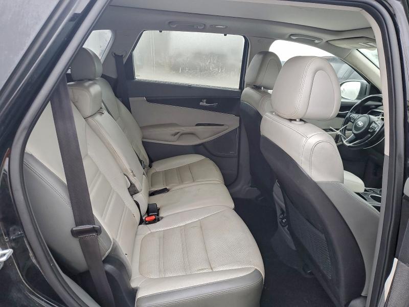 Фото 10 - KIA SORENTO