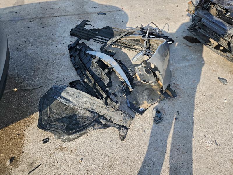 Фото 12 - TOYOTA CAMRY