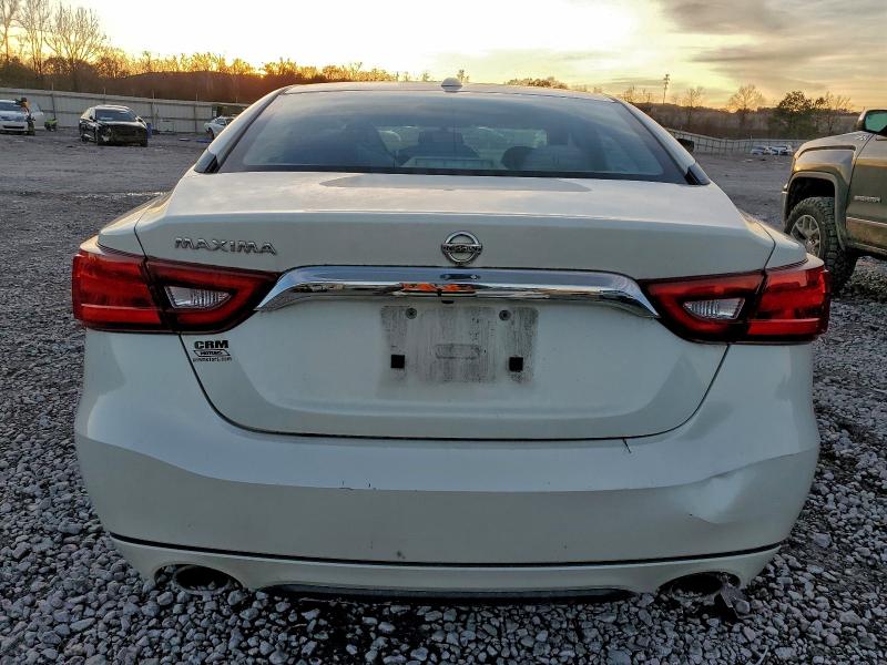 Фото 6 - NISSAN MAXIMA