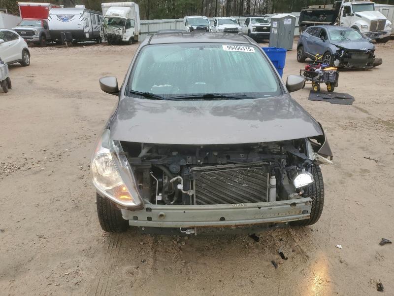 Фото 5 - NISSAN VERSA