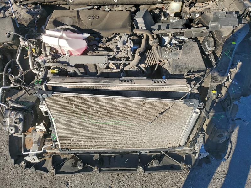 Фото 12 - TOYOTA RAV4