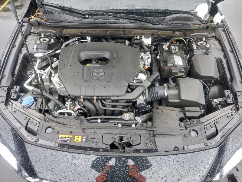 Фото 11 - MAZDA 3