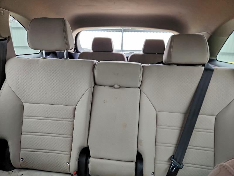 Фото 10 - KIA SORENTO