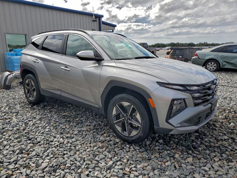 Фото 4 - HYUNDAI TUCSON